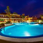 Selena Luxury Monte Carrera דירה *